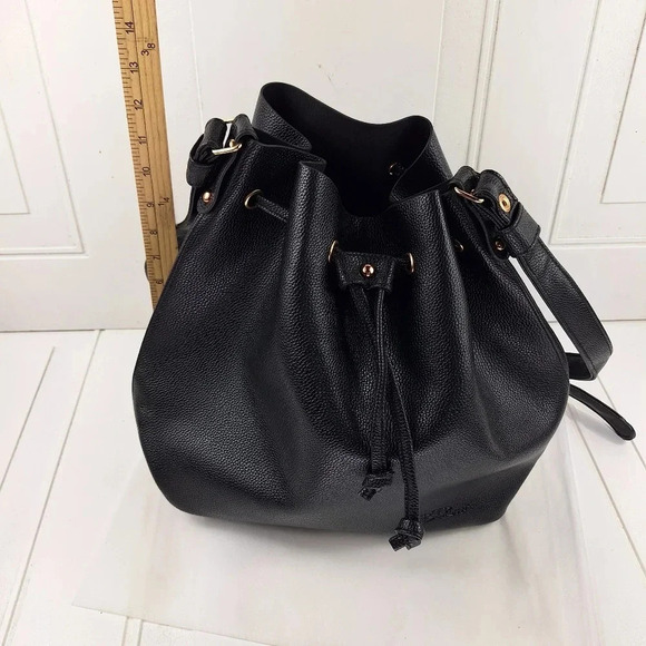 Bella Russo Bucket Black Tote/Bag Faux Leather Drawstring NWOT - Picture 11 of 11